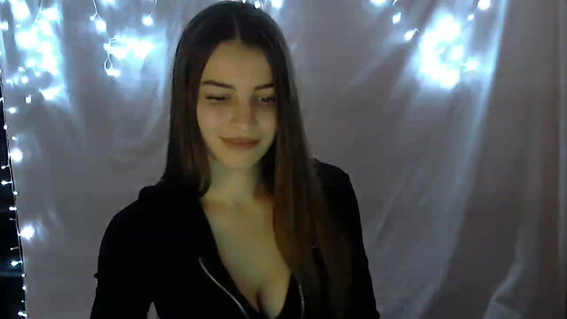 Gallery image thumbnail from Airovissa's myfreecams stream on, 11/14/2022, 13:36 image 13 of 20