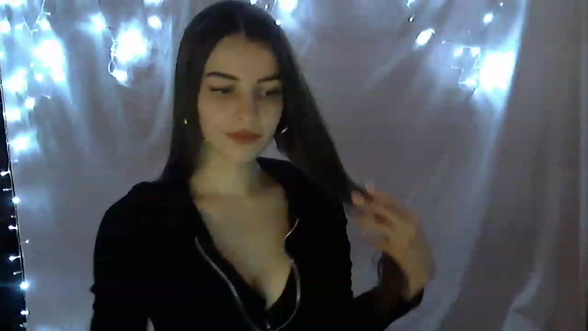 Gallery image thumbnail from Airovissa's myfreecams stream on, 11/14/2022, 13:36 image 11 of 20