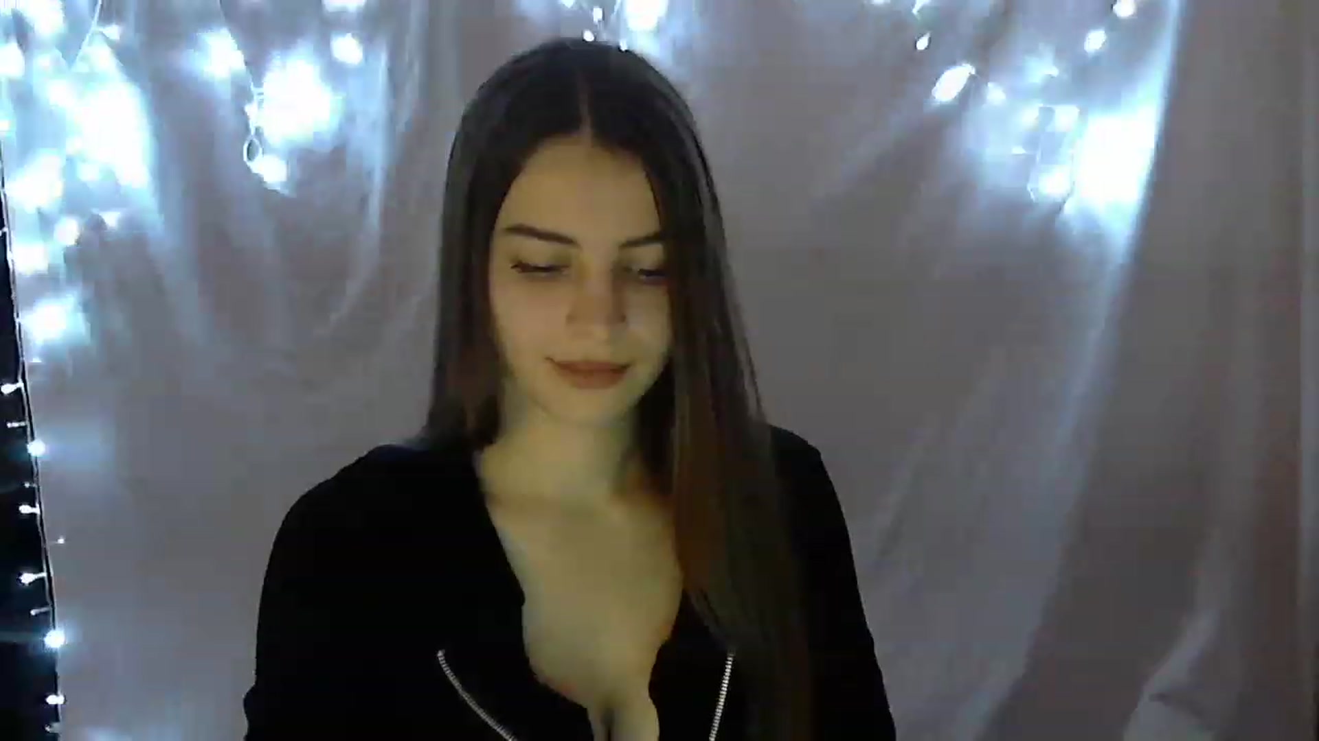 Gallery image thumbnail from Airovissa's myfreecams stream on, 11/14/2022, 13:36 image 7 of 20