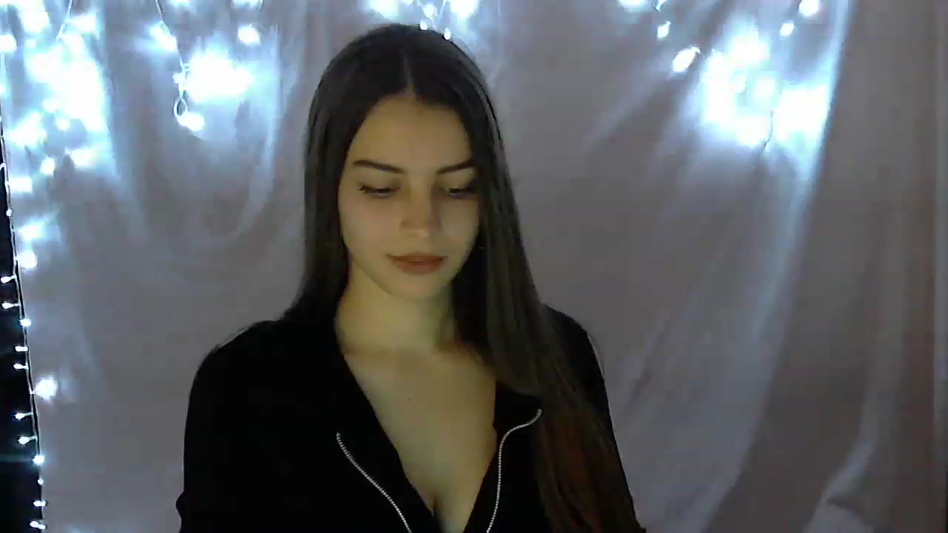 Gallery image thumbnail from Airovissa's myfreecams stream on, 11/14/2022, 13:36 image 9 of 20