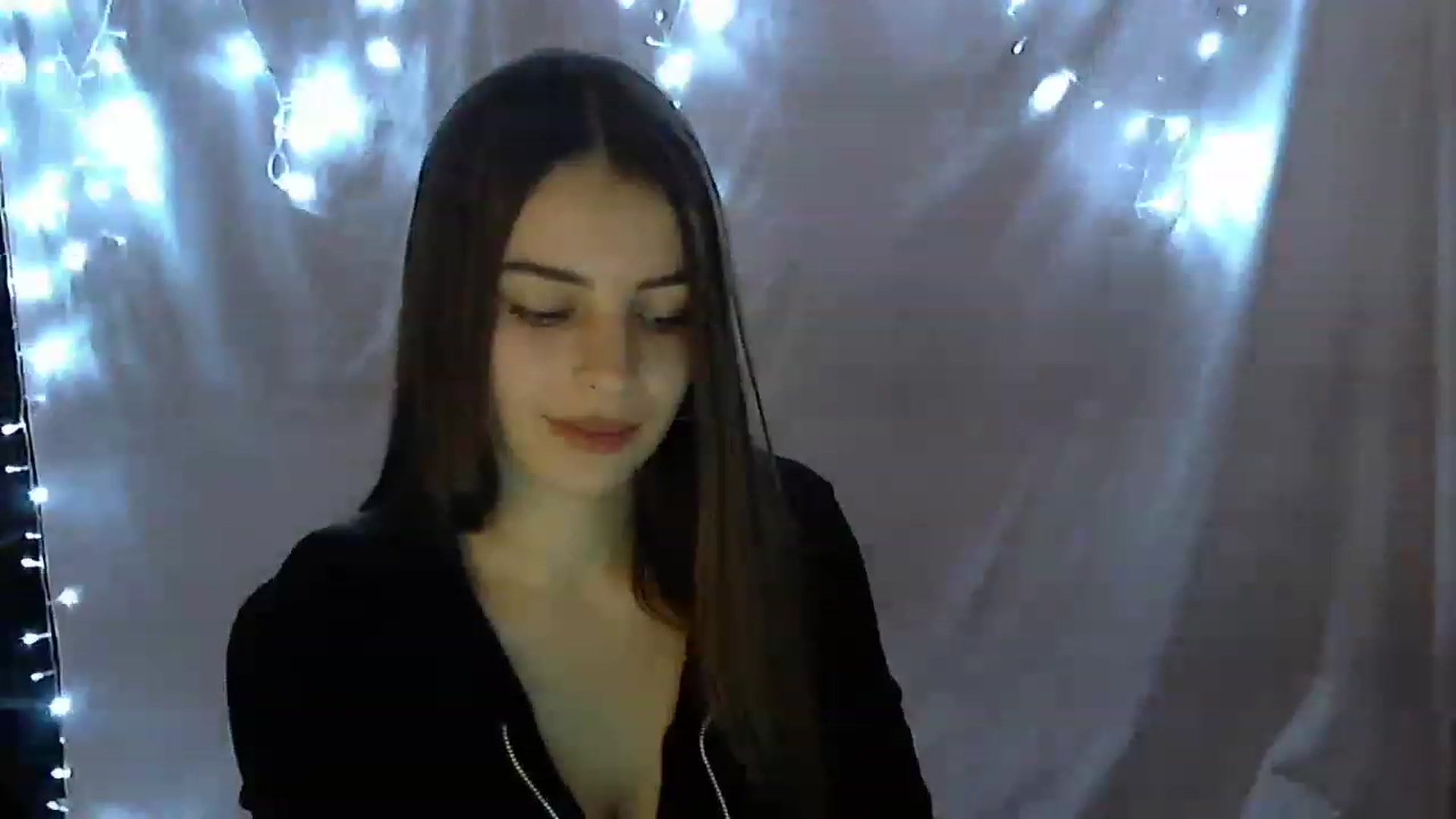 Gallery image thumbnail from Airovissa's myfreecams stream on, 11/14/2022, 14:00 image 18 of 20