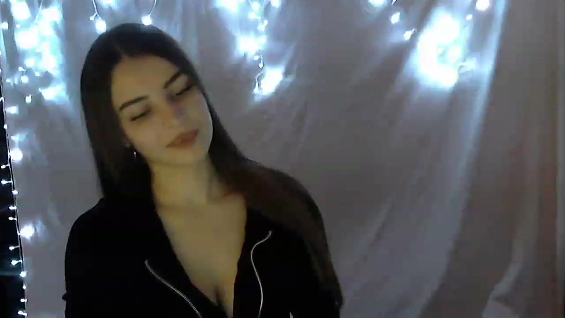 Gallery image thumbnail from Airovissa's myfreecams stream on, 11/14/2022, 14:00 image 8 of 20