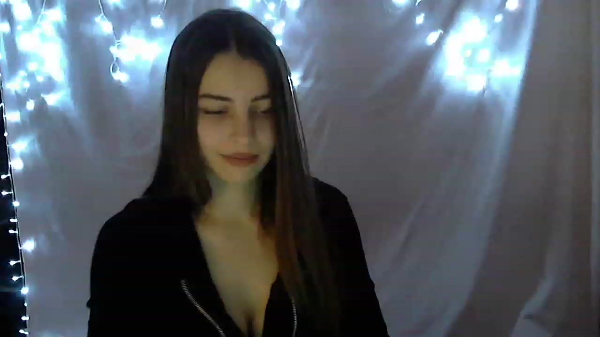 Gallery image thumbnail from Airovissa's myfreecams stream on, 11/14/2022, 14:00 image 1 of 20