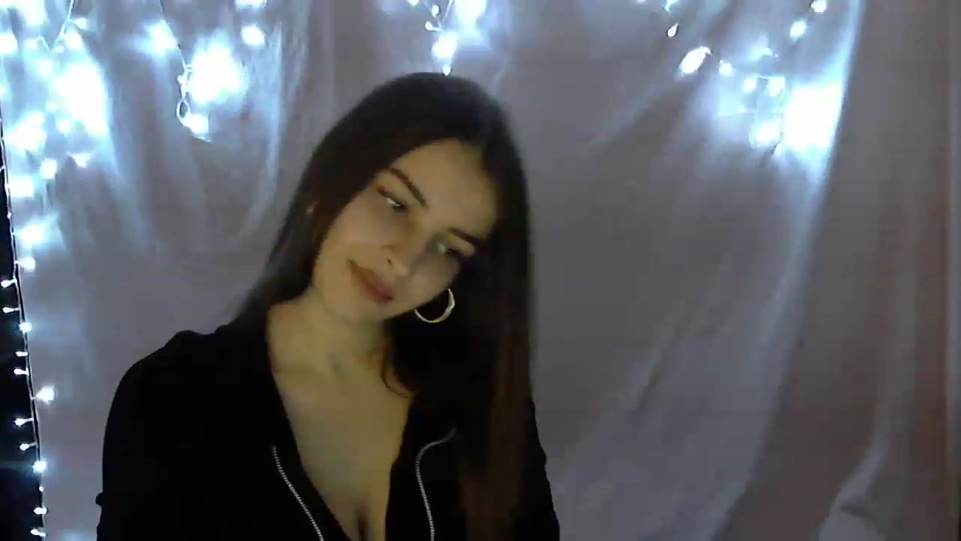 Gallery image thumbnail from Airovissa's myfreecams stream on, 11/14/2022, 14:00 image 15 of 20