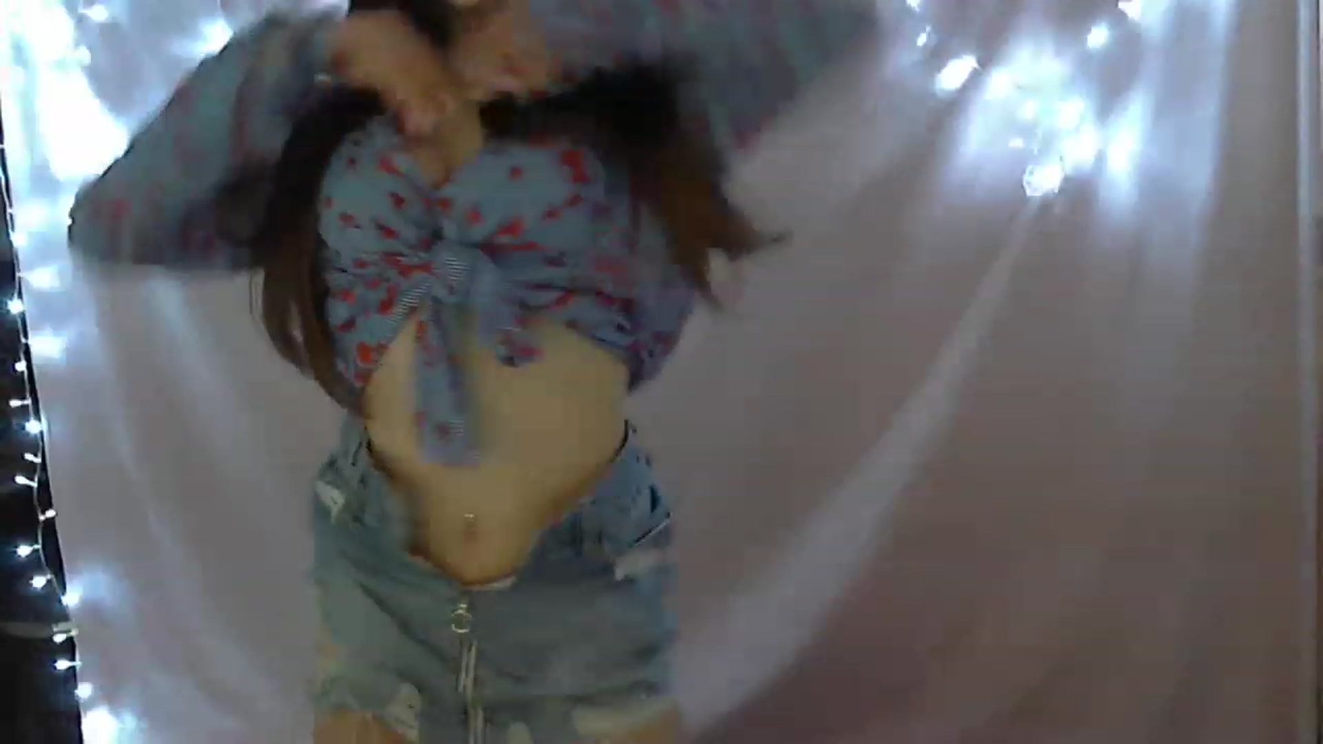 Gallery image thumbnail from Airovissa's myfreecams stream on, 11/15/2022, 09:22 image 4 of 20