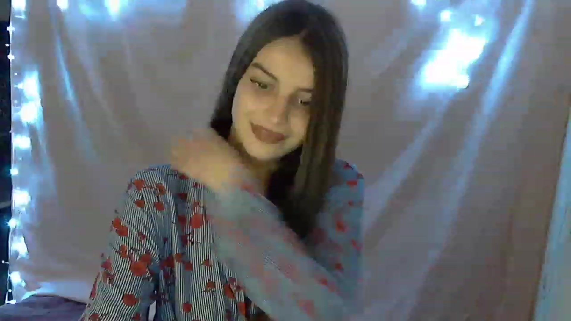 Gallery image thumbnail from Airovissa's myfreecams stream on, 11/19/2022, 12:07 image 15 of 20