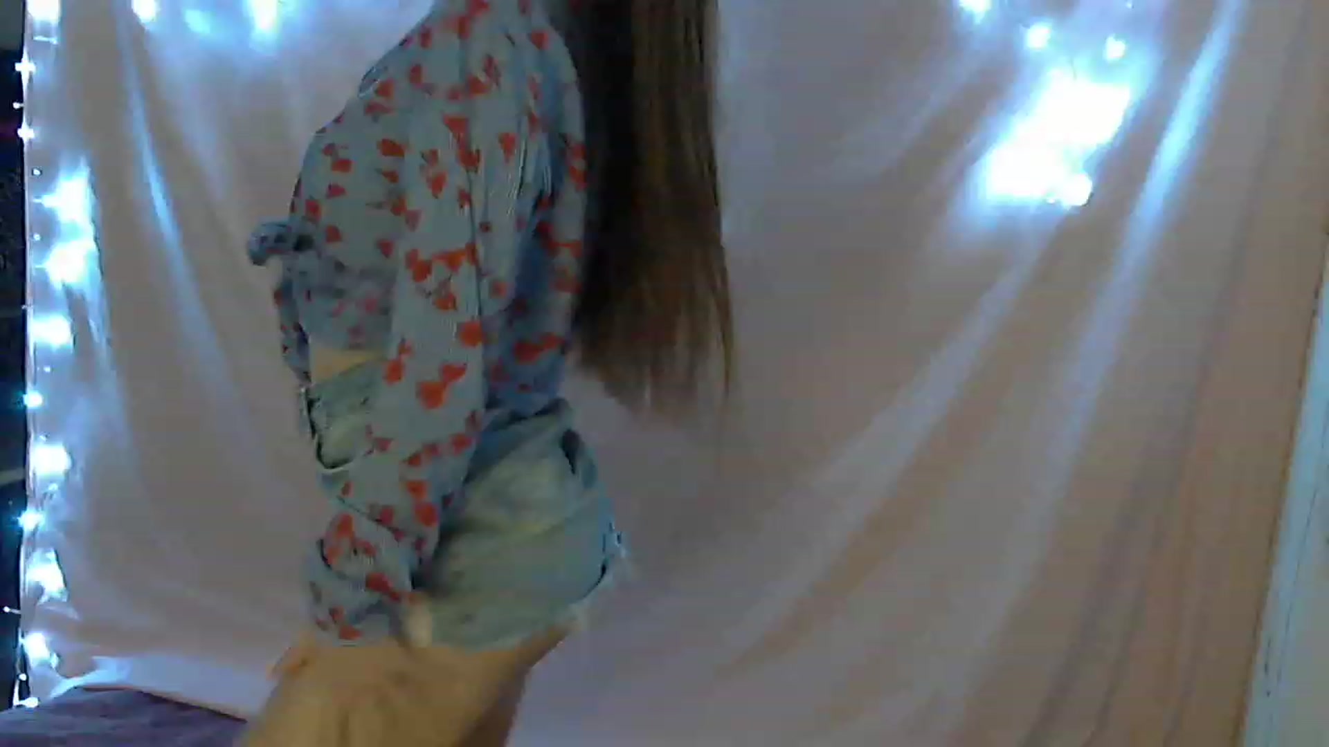 Gallery image thumbnail from Airovissa's myfreecams stream on, 11/19/2022, 12:07 image 14 of 20