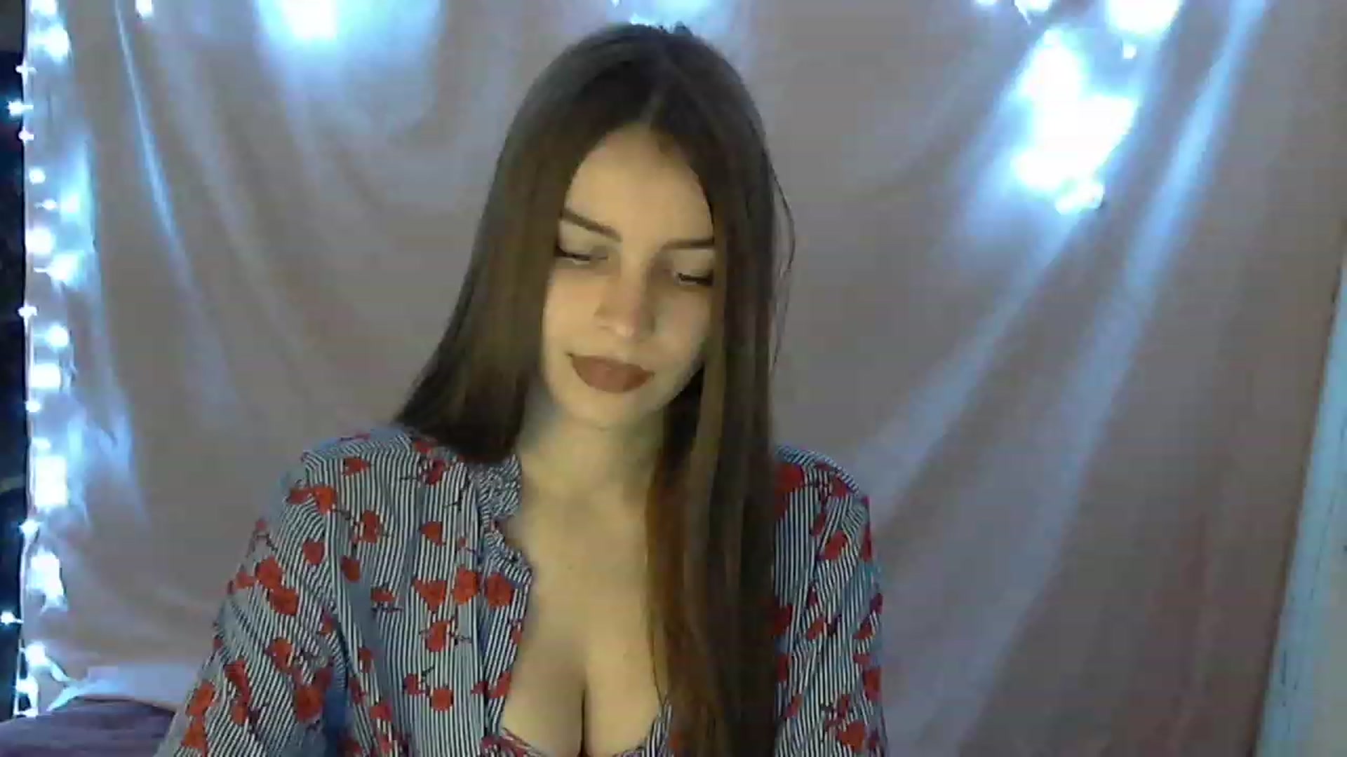 Gallery image thumbnail from Airovissa's myfreecams stream on, 11/19/2022, 12:07 image 9 of 20