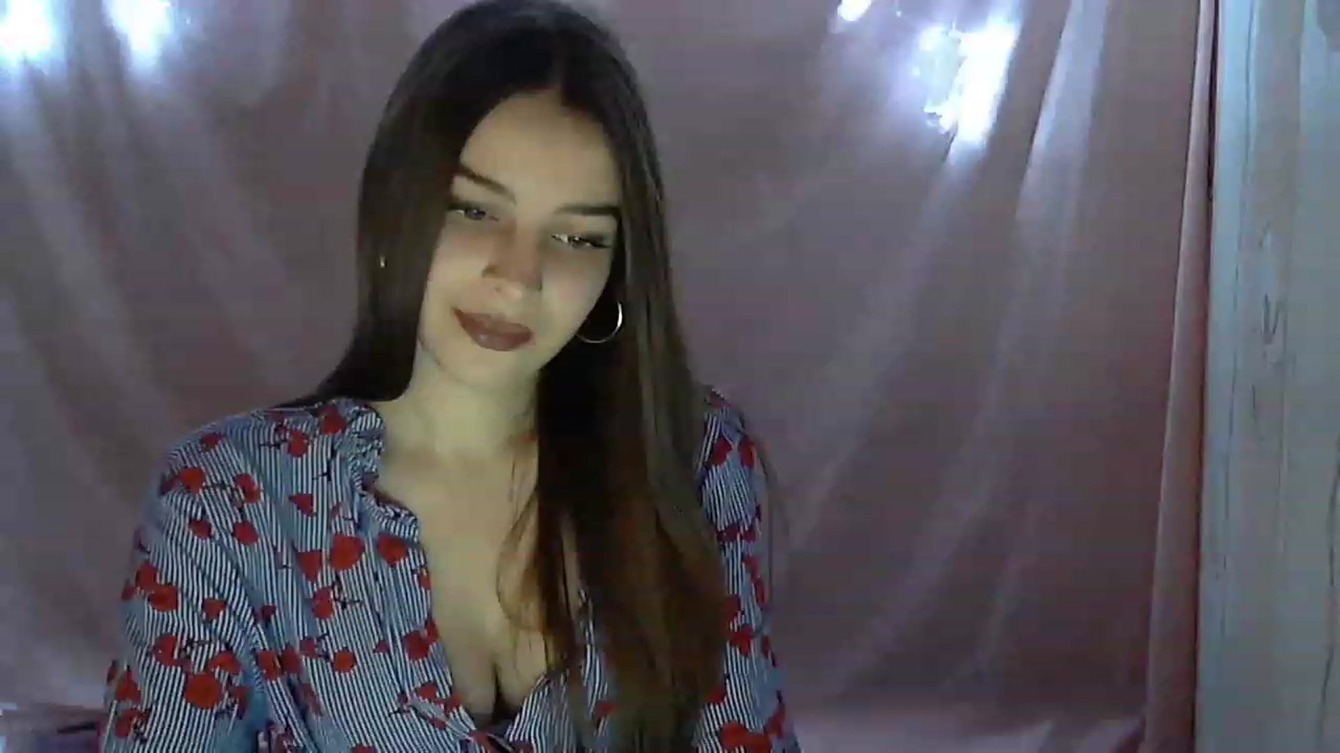 Gallery image thumbnail from Airovissa's myfreecams stream on, 11/20/2022, 15:56 image 9 of 20