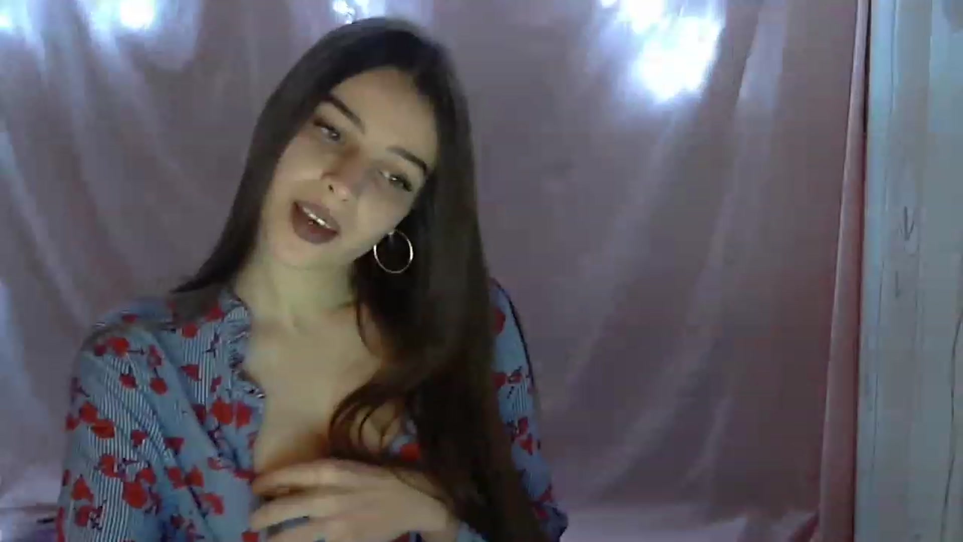 Gallery image thumbnail from Airovissa's myfreecams stream on, 11/20/2022, 16:25 image 3 of 20