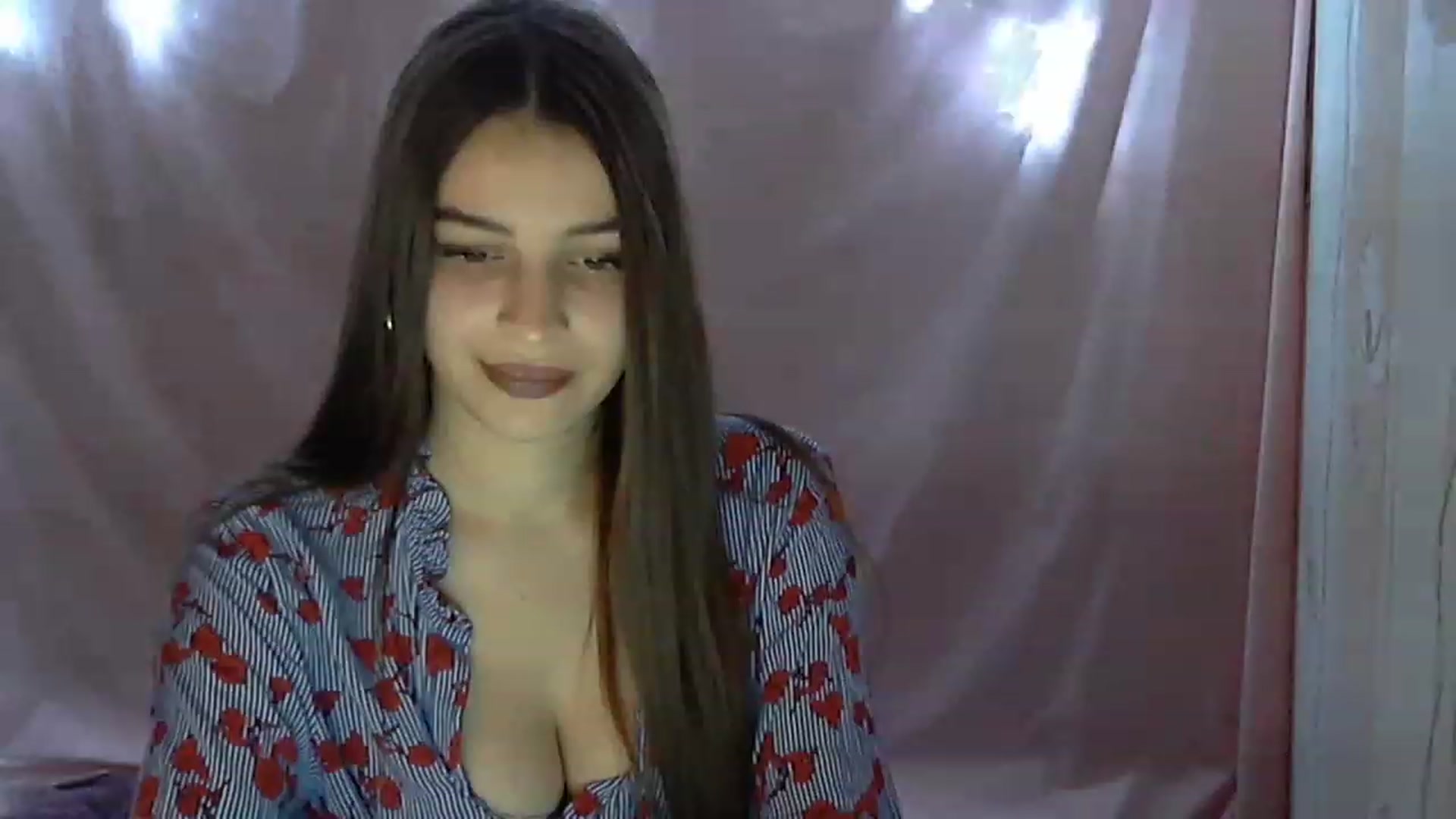 Gallery image thumbnail from Airovissa's myfreecams stream on, 11/20/2022, 16:25 image 13 of 20