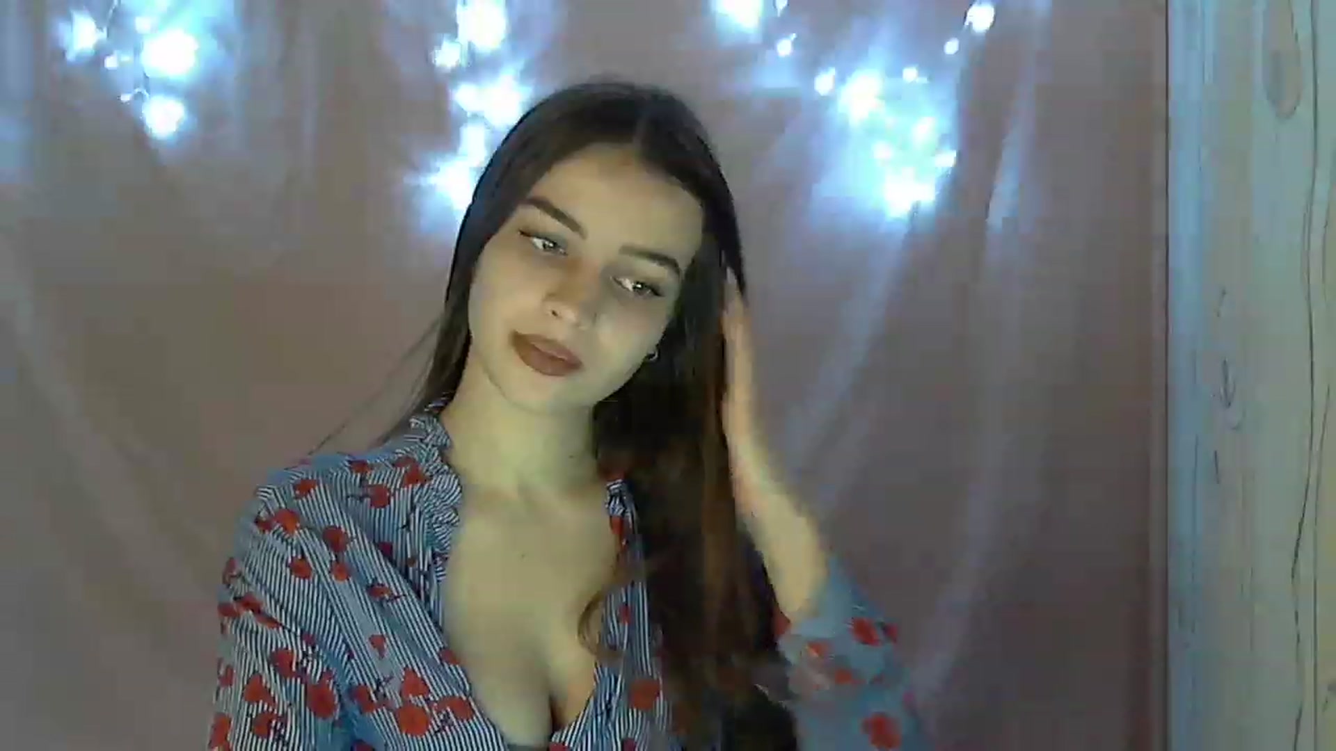 Gallery image thumbnail from Airovissa's myfreecams stream on, 11/28/2022, 09:46 image 14 of 20