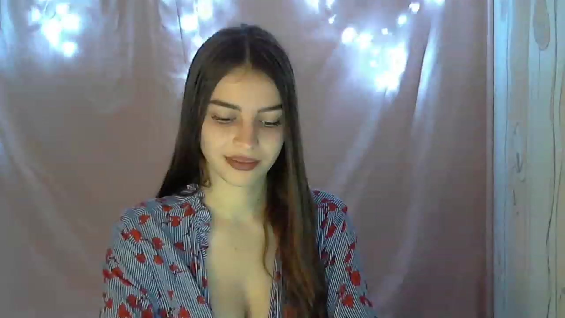 Gallery image thumbnail from Airovissa's myfreecams stream on, 11/28/2022, 10:08 image 8 of 20