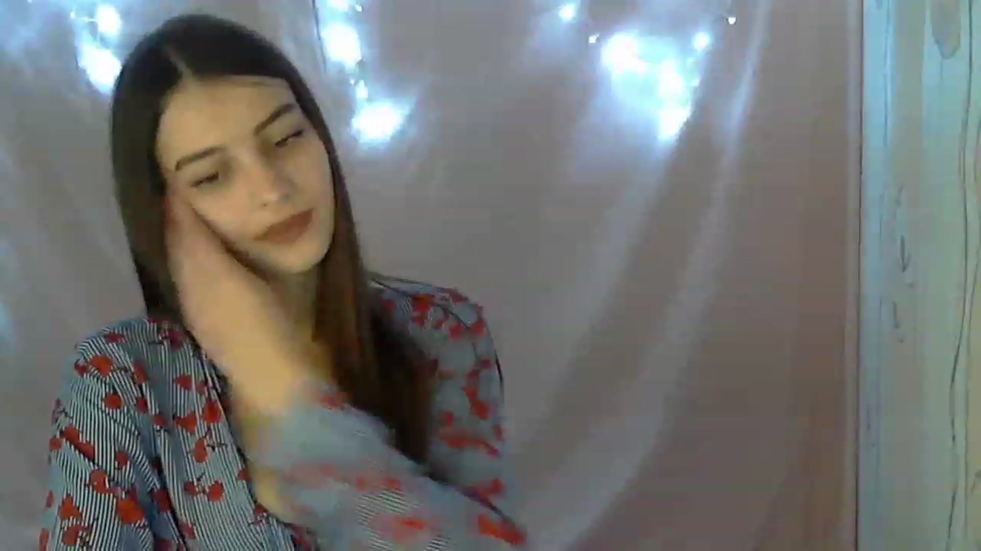 Gallery image thumbnail from Airovissa's myfreecams stream on, 12/03/2022, 10:36 image 4 of 20