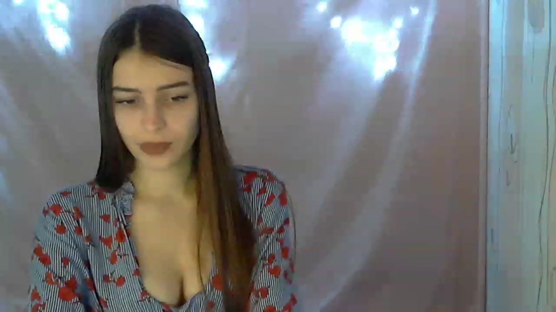 Gallery image thumbnail from Airovissa's myfreecams stream on, 12/03/2022, 10:36 image 9 of 20