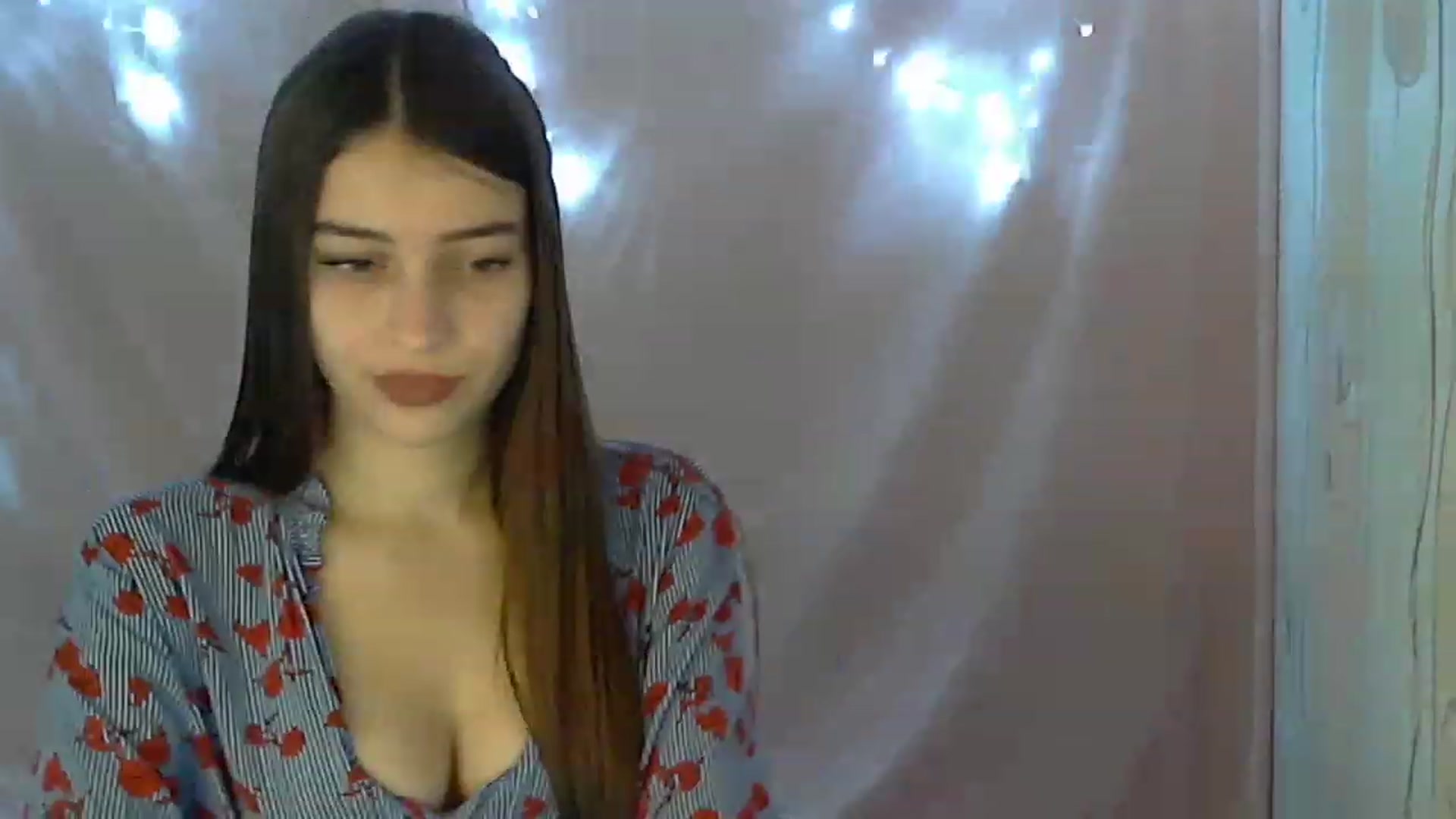 Gallery image thumbnail from Airovissa's myfreecams stream on, 12/03/2022, 10:36 image 12 of 20