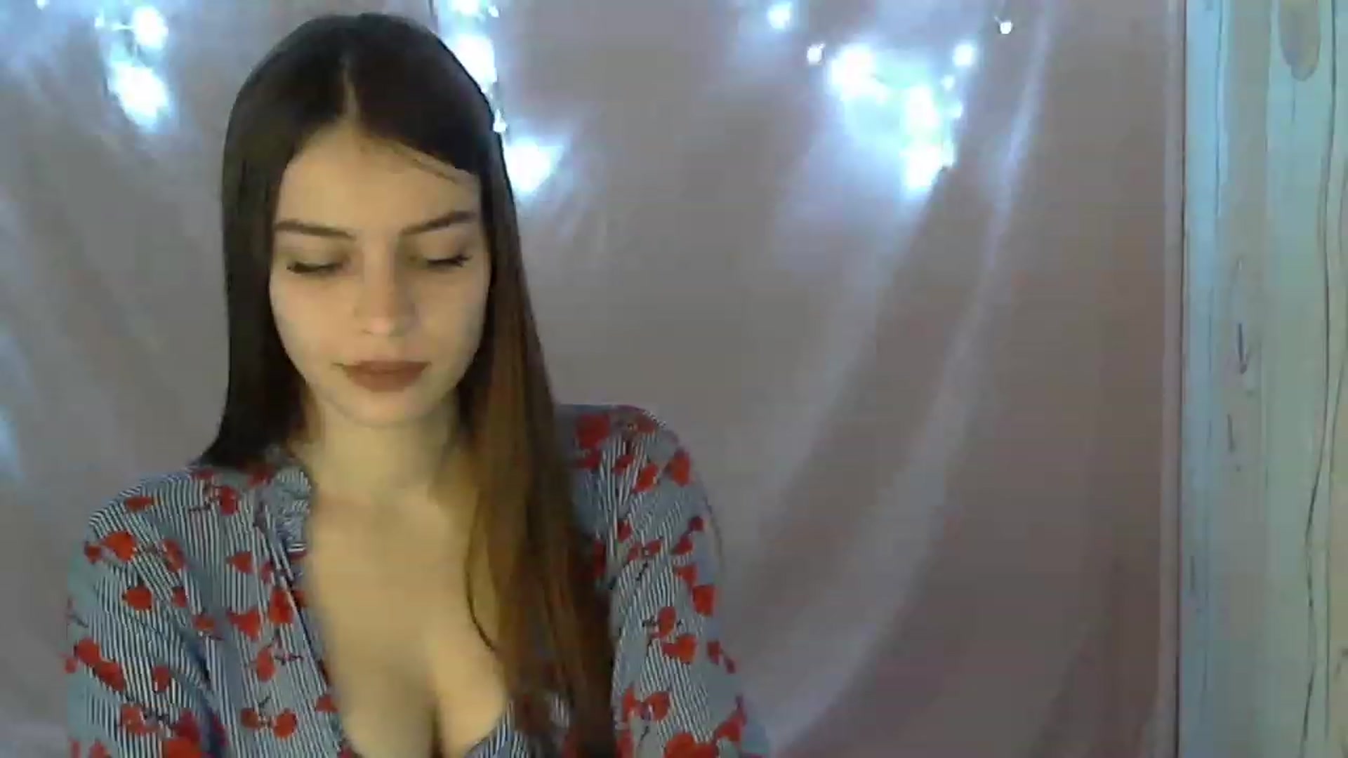 Gallery image thumbnail from Airovissa's myfreecams stream on, 12/03/2022, 10:36 image 17 of 20