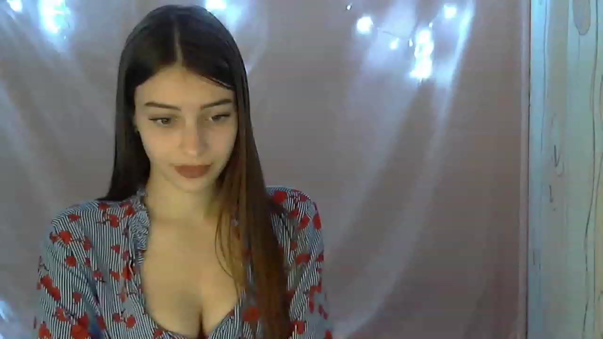 Gallery image thumbnail from Airovissa's myfreecams stream on, 12/03/2022, 11:24 image 1 of 20