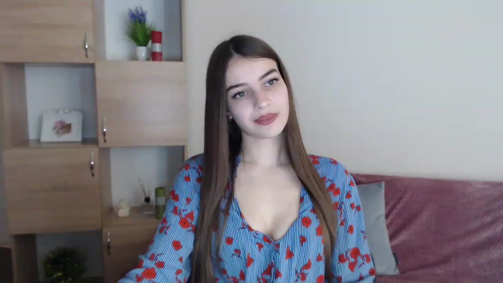 Gallery image thumbnail from Airovissa's myfreecams stream on, 12/05/2022, 09:22 image 6 of 20