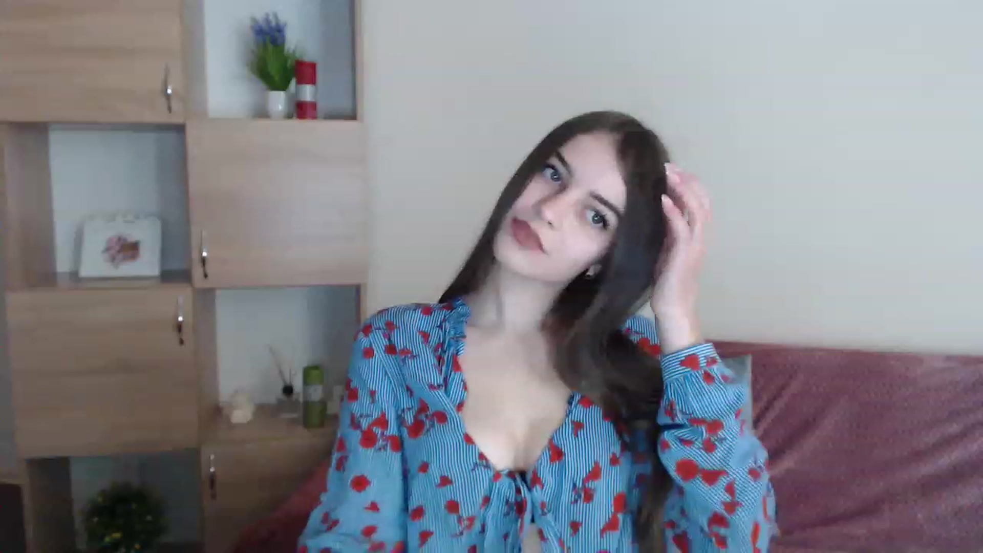 Gallery image thumbnail from Airovissa's myfreecams stream on, 12/05/2022, 09:22 image 16 of 20
