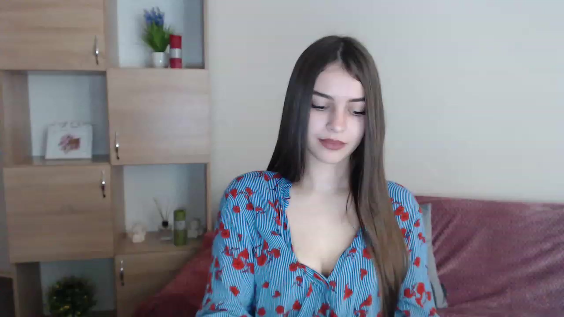 Gallery image thumbnail from Airovissa's myfreecams stream on, 12/05/2022, 09:22 image 15 of 20