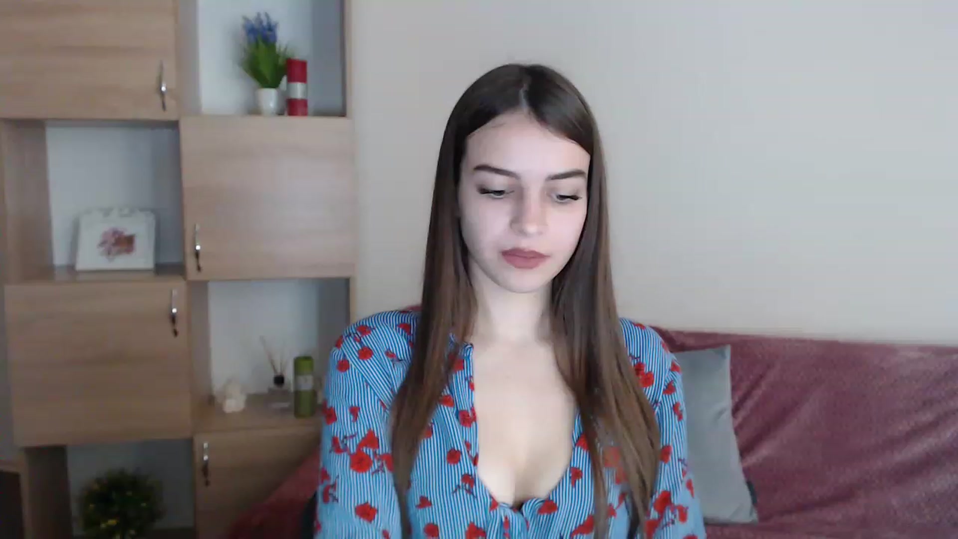 Gallery image thumbnail from Airovissa's myfreecams stream on, 12/05/2022, 10:17 image 8 of 20
