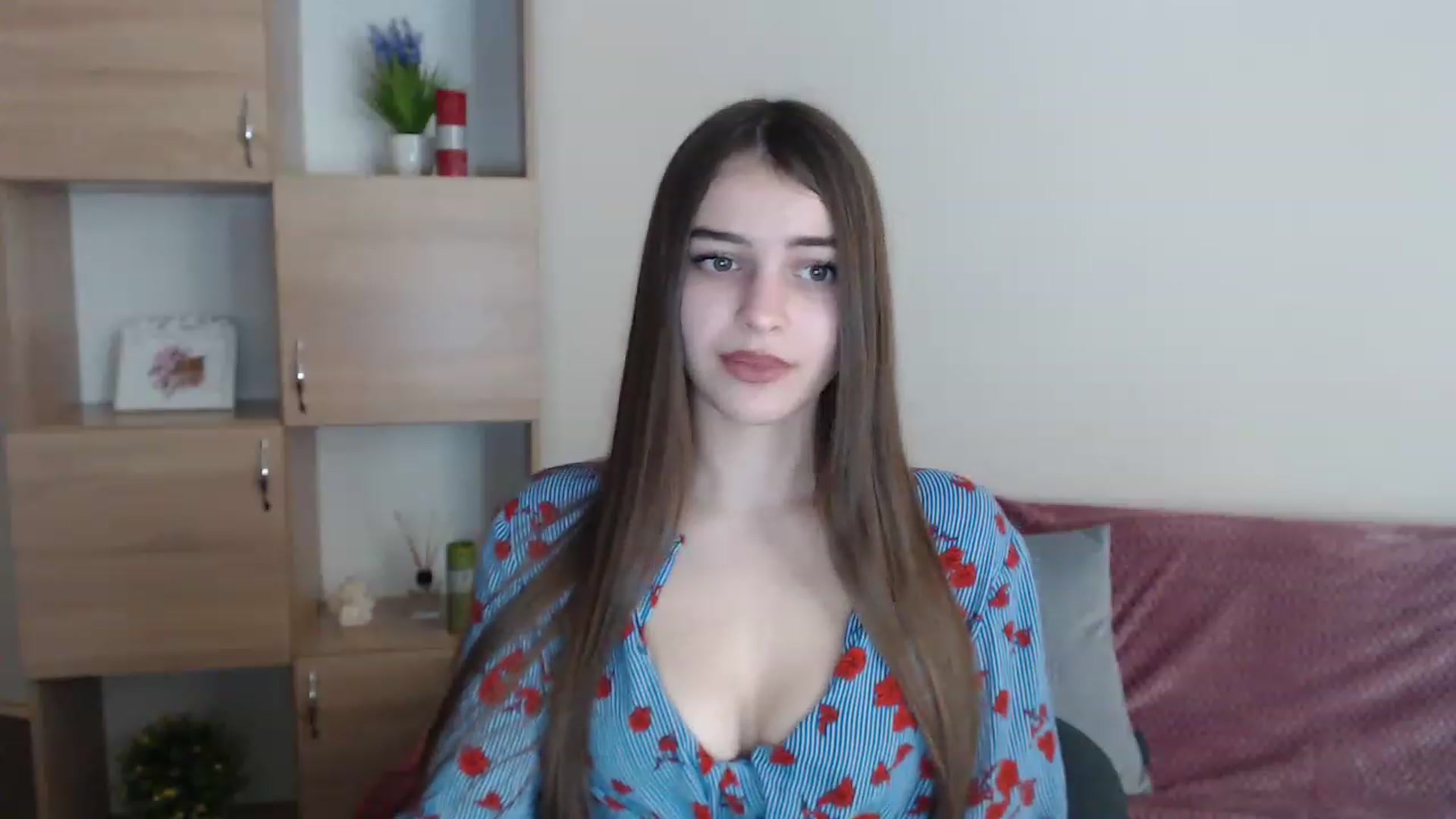 Gallery image thumbnail from Airovissa's myfreecams stream on, 12/05/2022, 10:17 image 16 of 20
