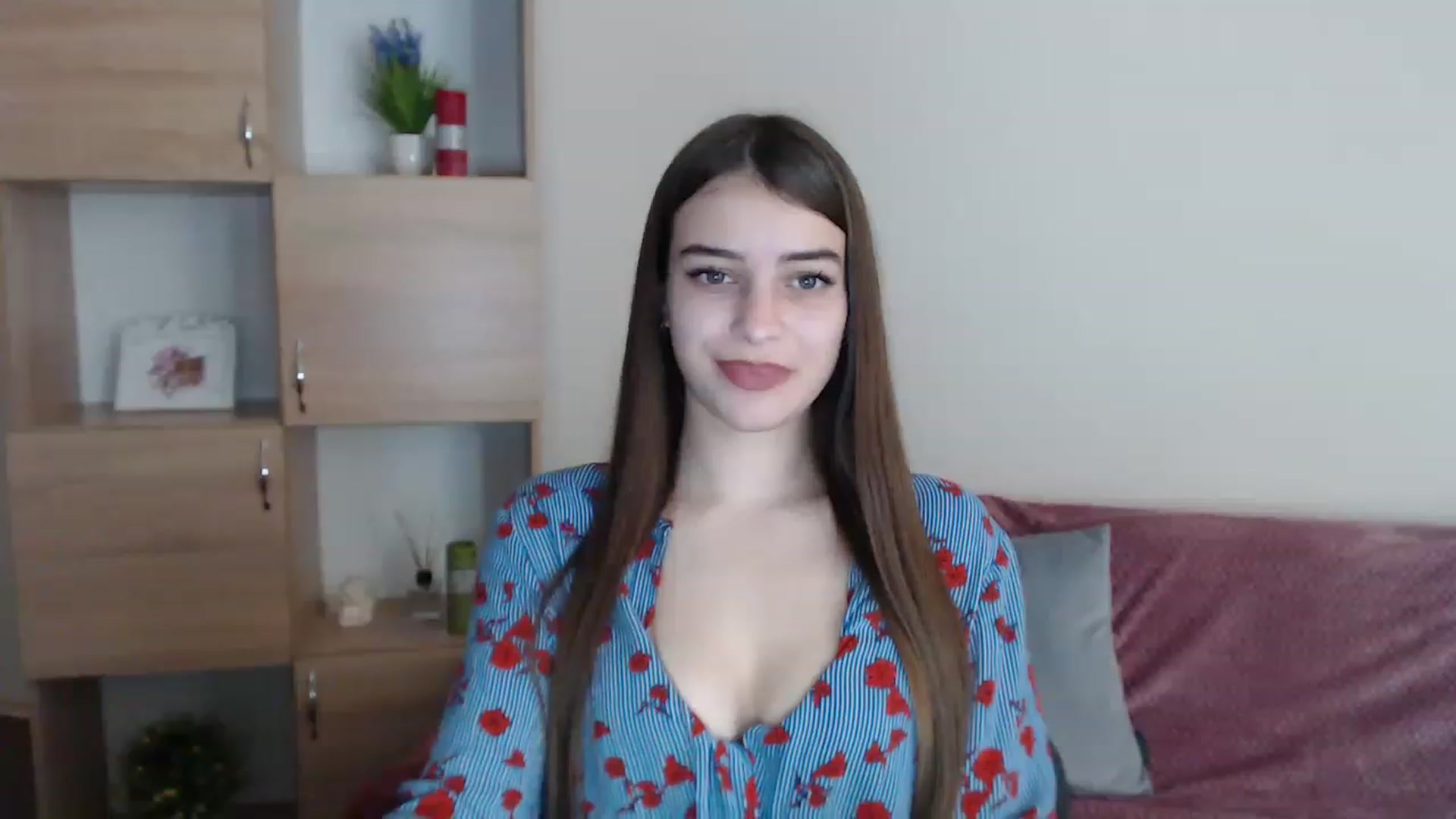 Gallery image thumbnail from Airovissa's myfreecams stream on, 12/05/2022, 10:17 image 11 of 20