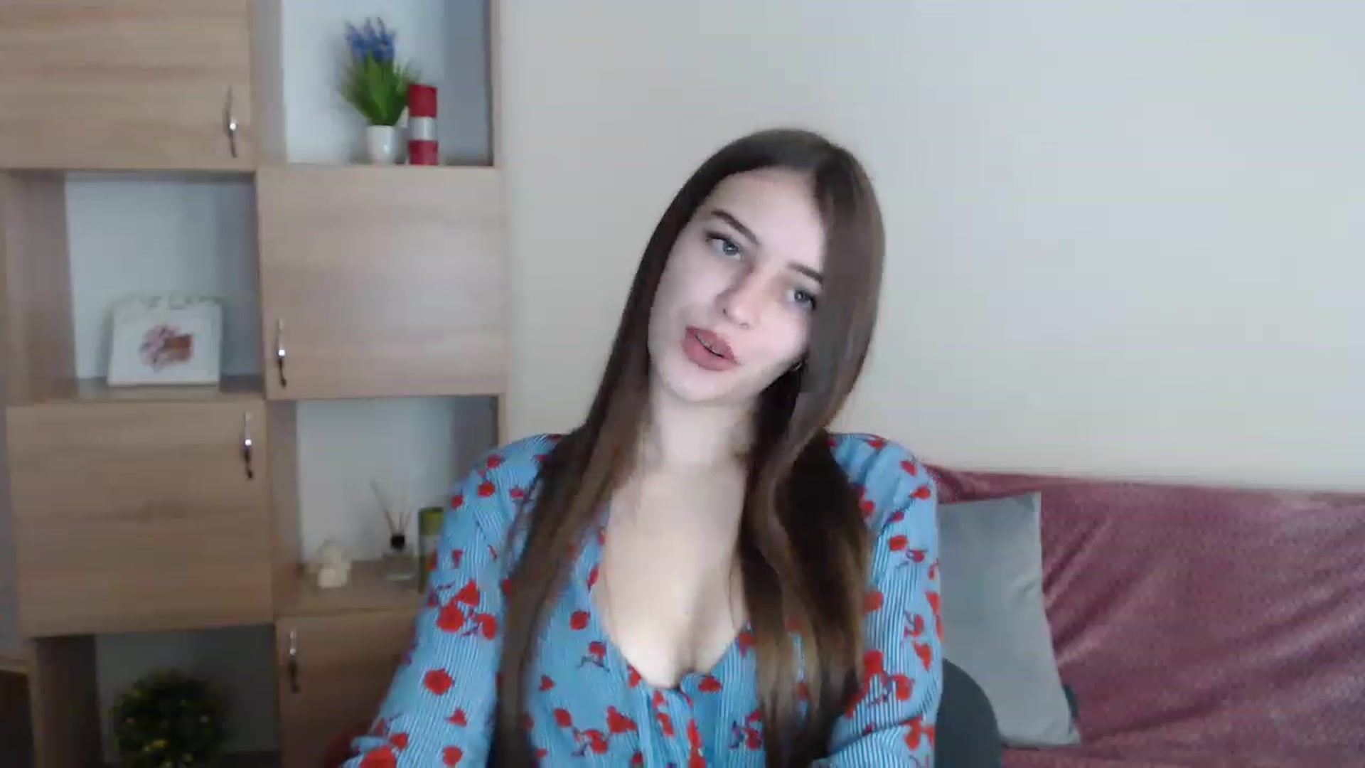 Gallery image thumbnail from Airovissa's myfreecams stream on, 12/05/2022, 10:17 image 14 of 20