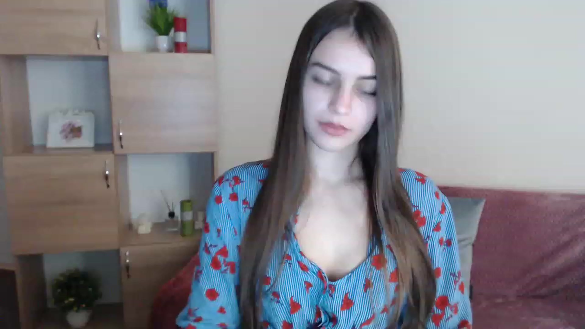 Gallery image thumbnail from Airovissa's myfreecams stream on, 12/05/2022, 11:11 image 13 of 20