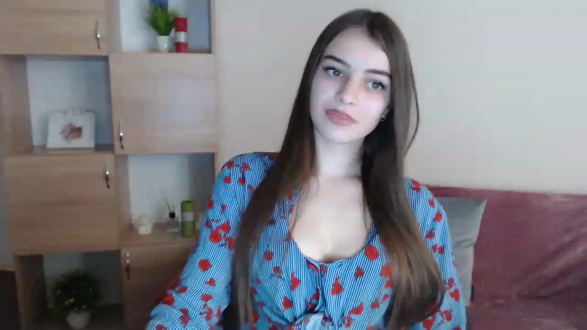 Gallery image thumbnail from Airovissa's myfreecams stream on, 12/05/2022, 11:11 image 1 of 20