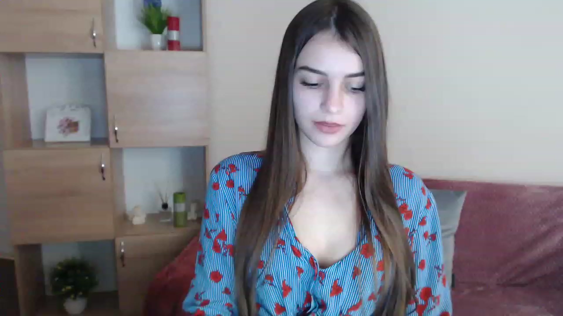 Gallery image thumbnail from Airovissa's myfreecams stream on, 12/05/2022, 11:11 image 12 of 20