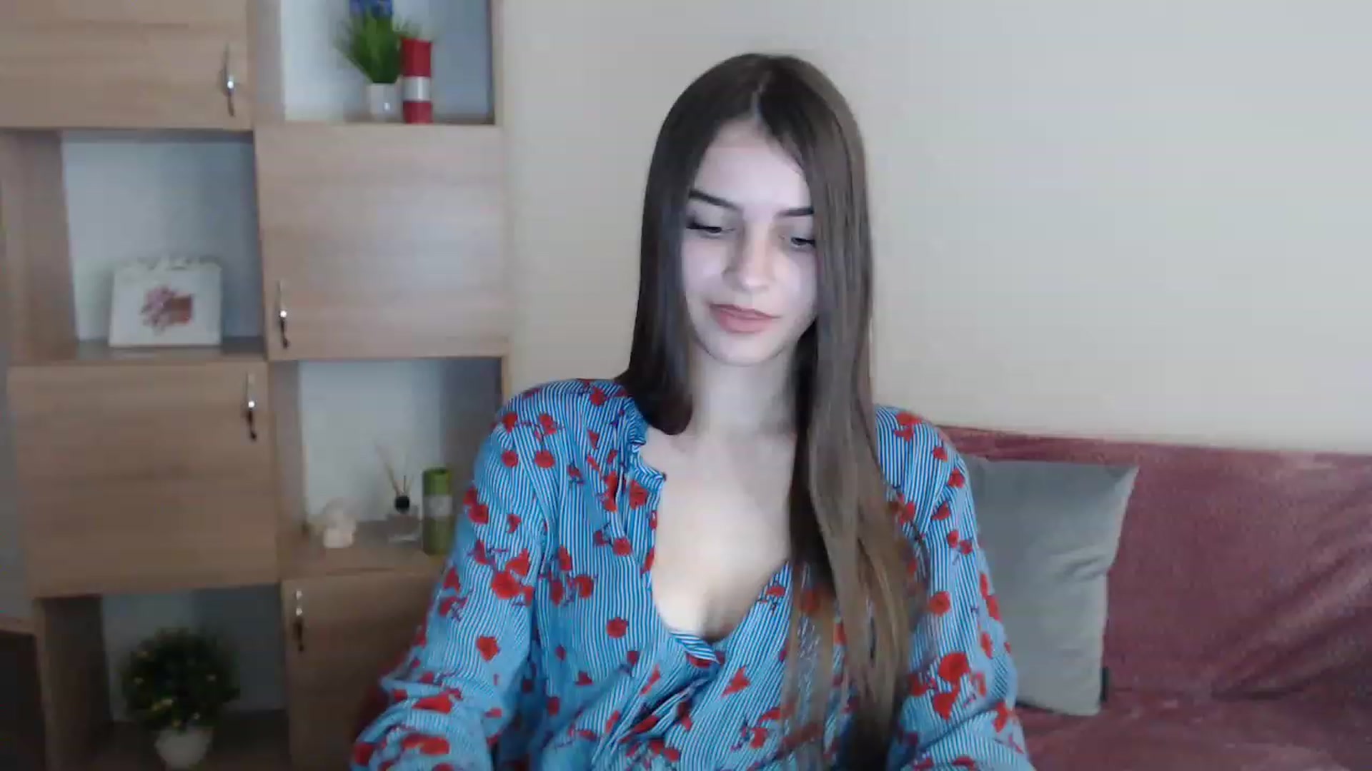 Gallery image thumbnail from Airovissa's myfreecams stream on, 12/05/2022, 11:43 image 14 of 20