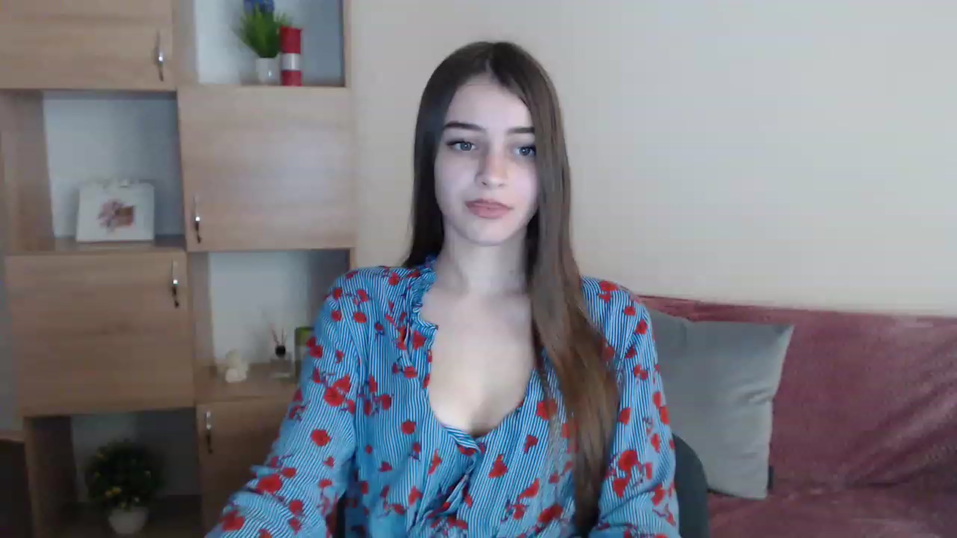 Gallery image thumbnail from Airovissa's myfreecams stream on, 12/05/2022, 11:43 image 17 of 20
