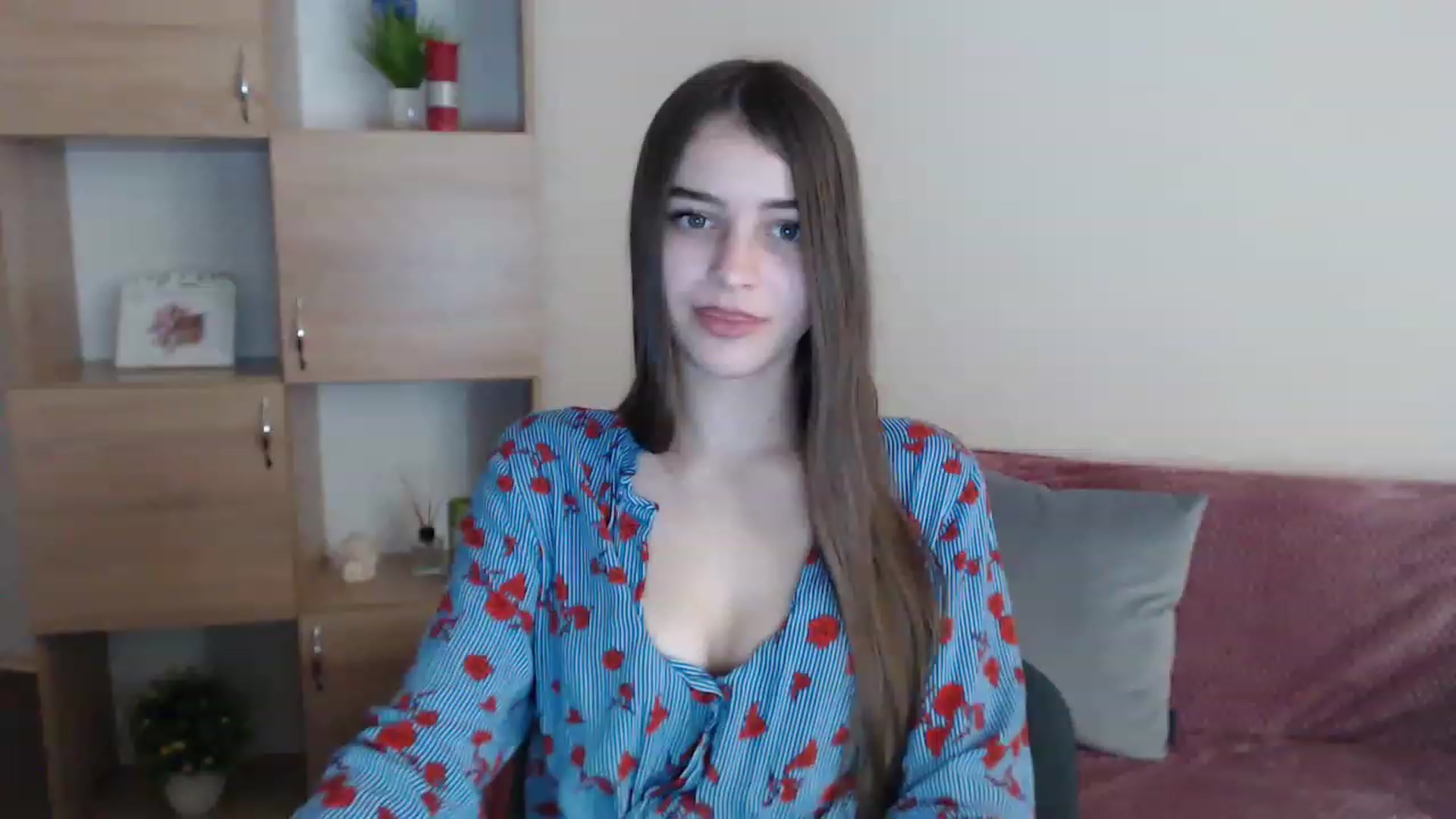 Gallery image thumbnail from Airovissa's myfreecams stream on, 12/05/2022, 11:43 image 15 of 20
