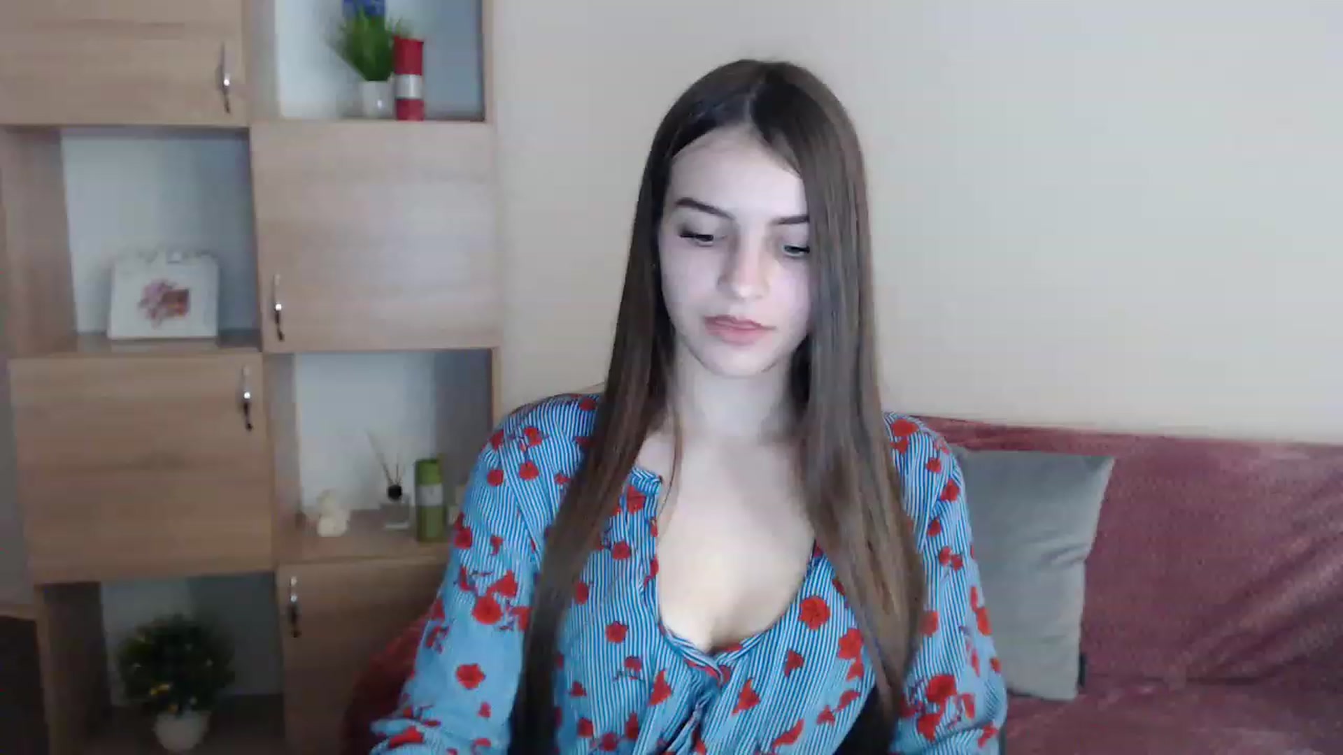 Gallery image thumbnail from Airovissa's myfreecams stream on, 12/05/2022, 12:10 image 8 of 20