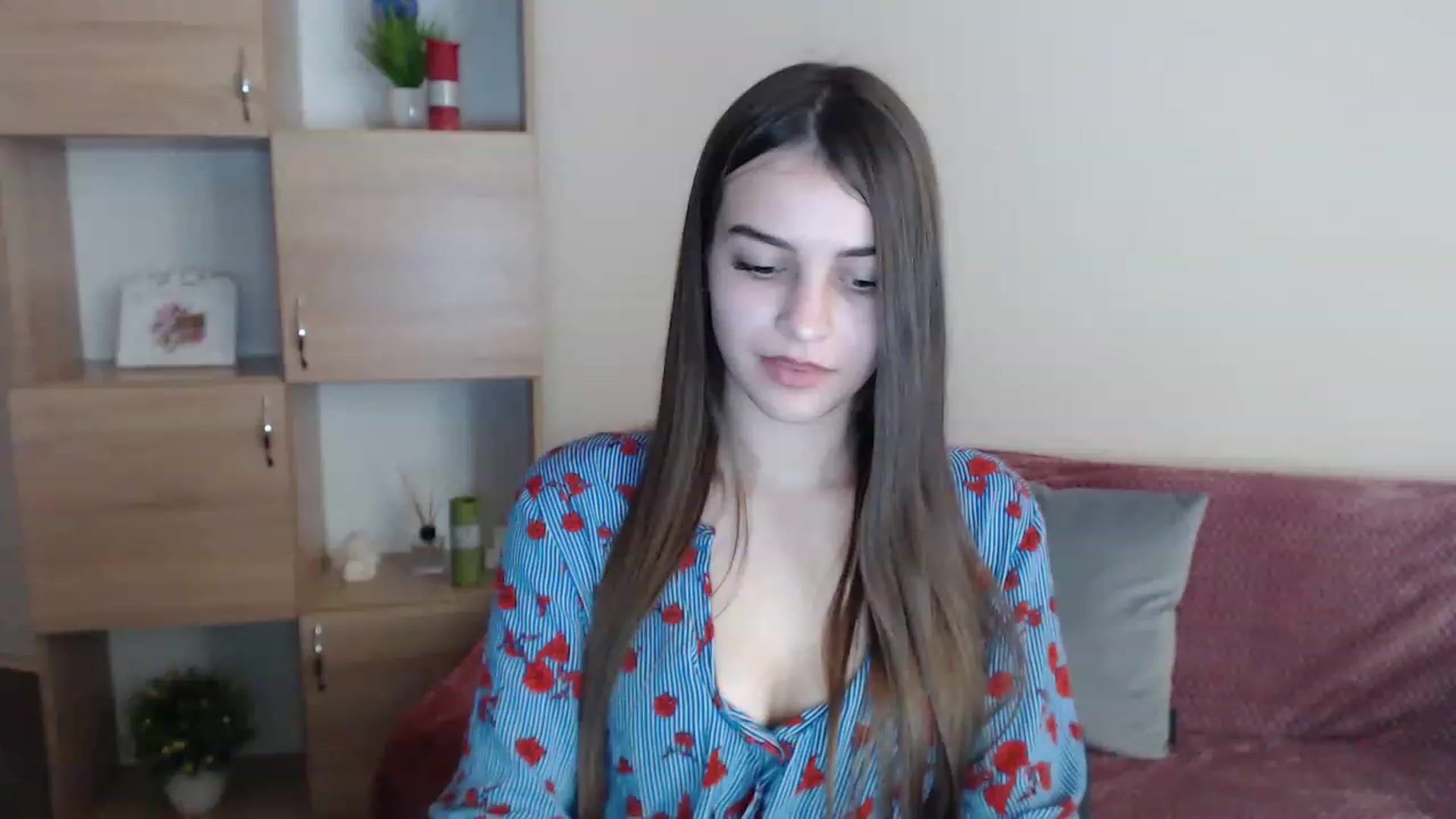 Gallery image thumbnail from Airovissa's myfreecams stream on, 12/05/2022, 12:10 image 12 of 20