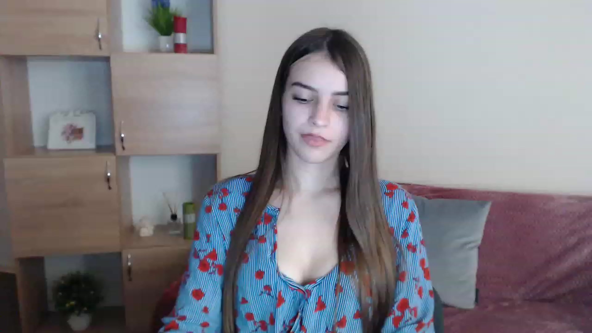 Gallery image thumbnail from Airovissa's myfreecams stream on, 12/05/2022, 12:10 image 6 of 20