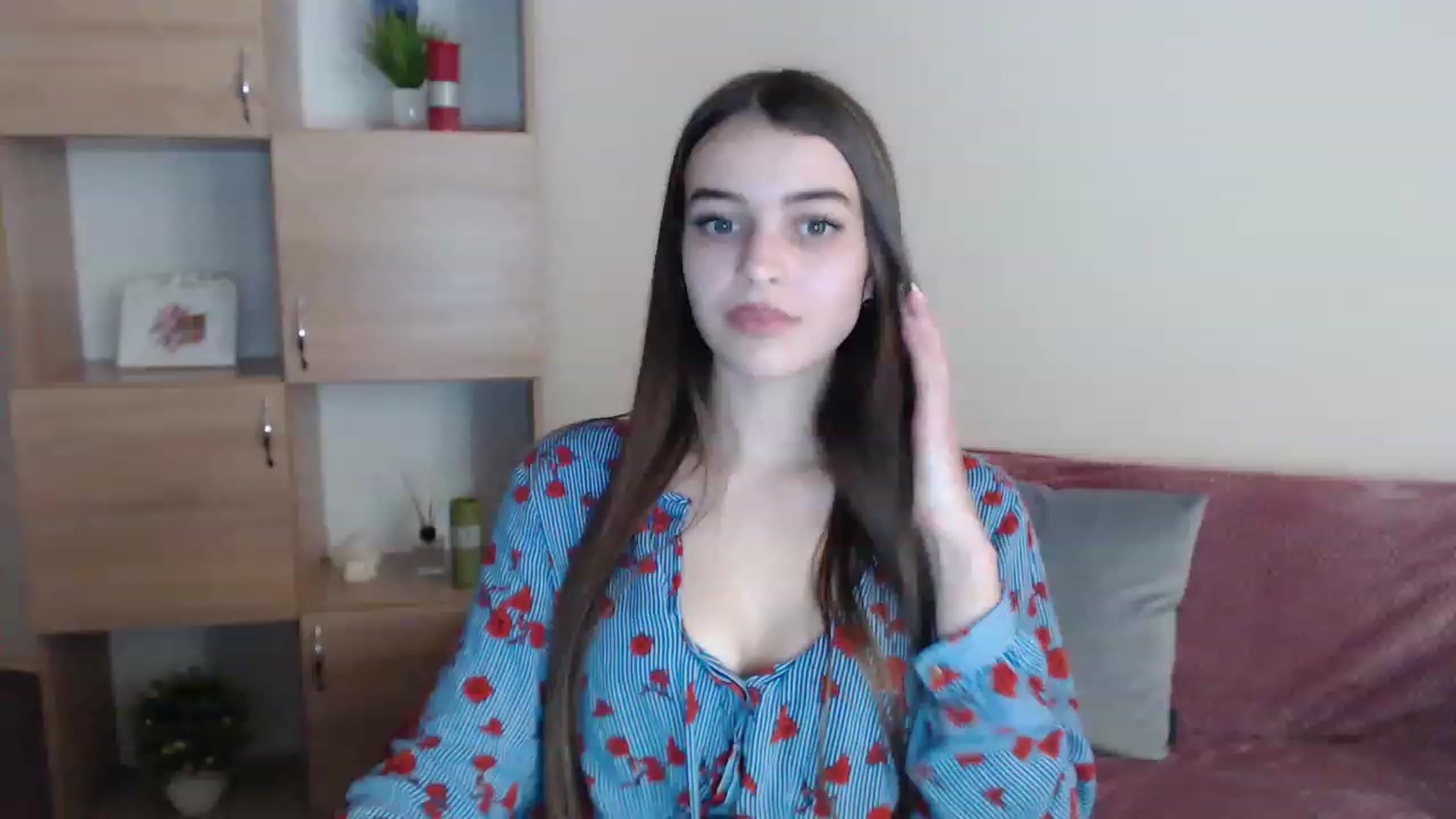 Gallery image thumbnail from Airovissa's myfreecams stream on, 12/05/2022, 12:10 image 5 of 20