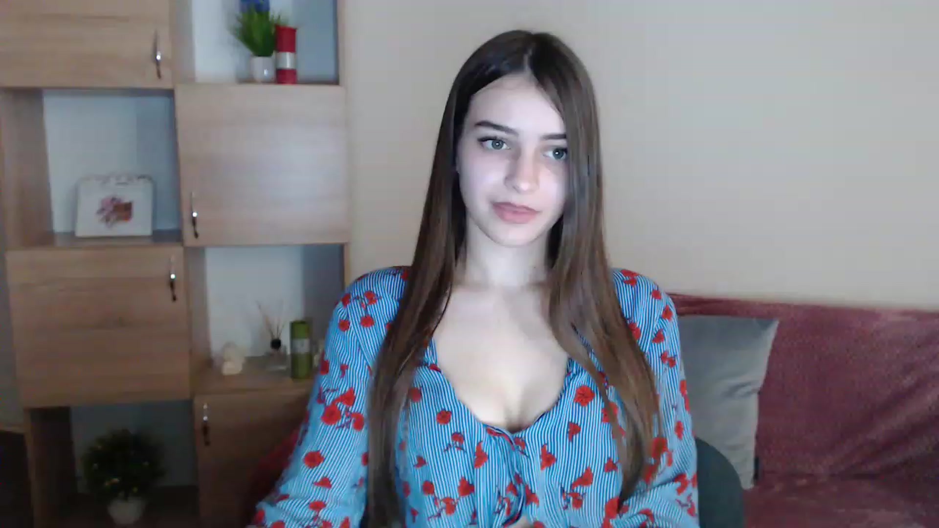 Gallery image thumbnail from Airovissa's myfreecams stream on, 12/05/2022, 12:10 image 16 of 20