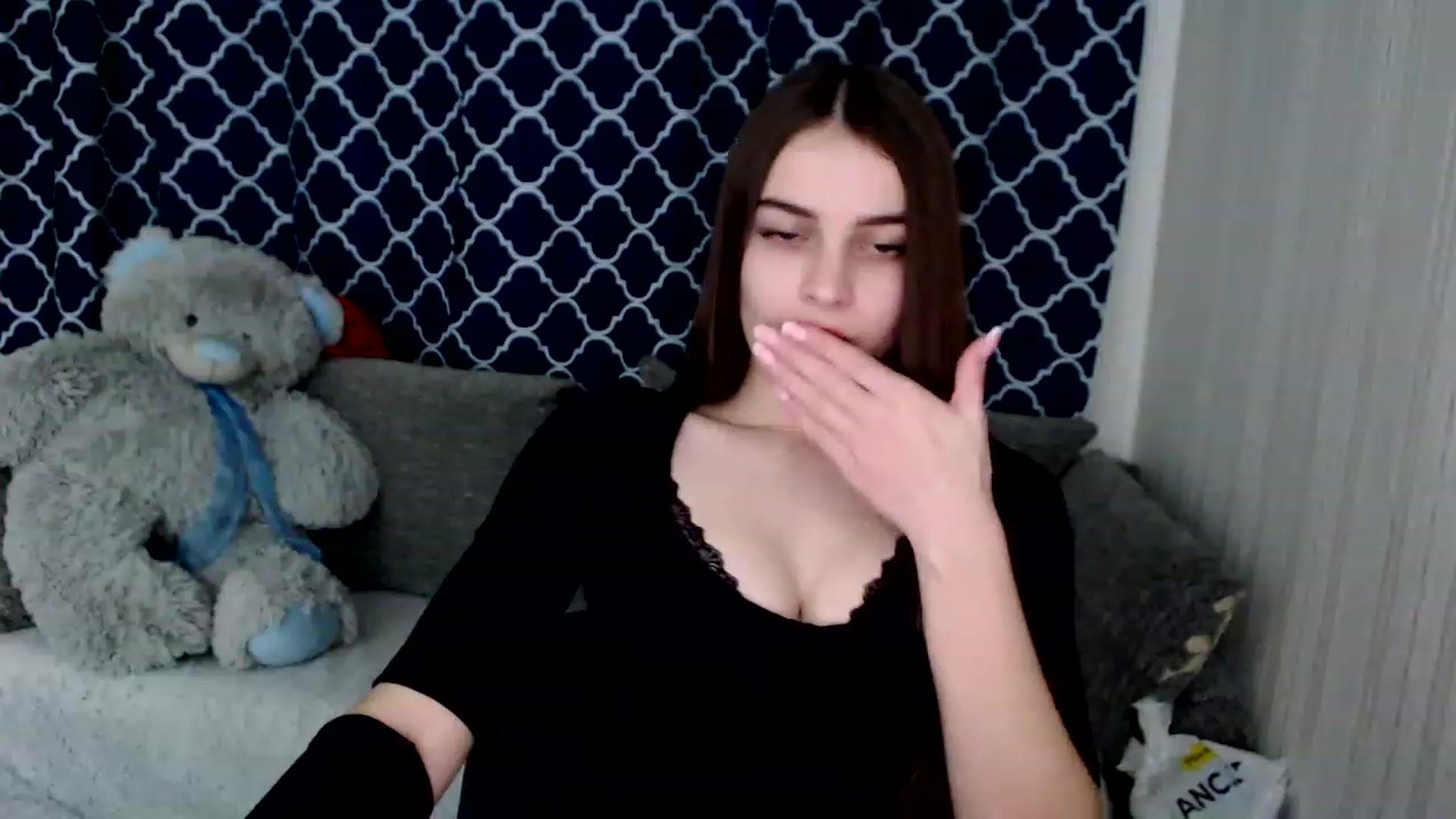 Gallery image thumbnail from Airovissa's myfreecams stream on, 12/08/2022, 11:31 image 4 of 20