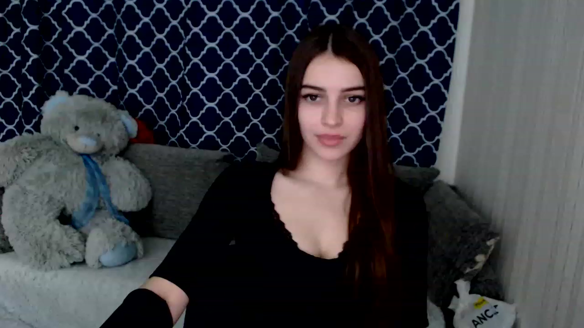 Gallery image thumbnail from Airovissa's myfreecams stream on, 12/08/2022, 11:31 image 6 of 20