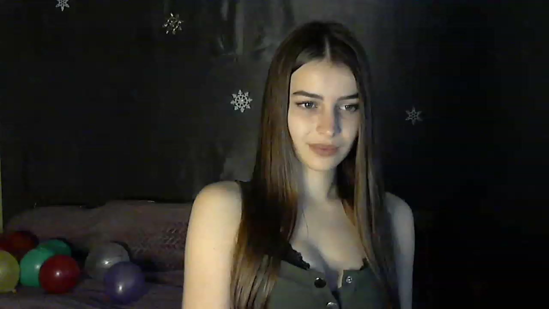 Gallery image thumbnail from Airovissa's myfreecams stream on, 12/18/2022, 12:10 image 5 of 20