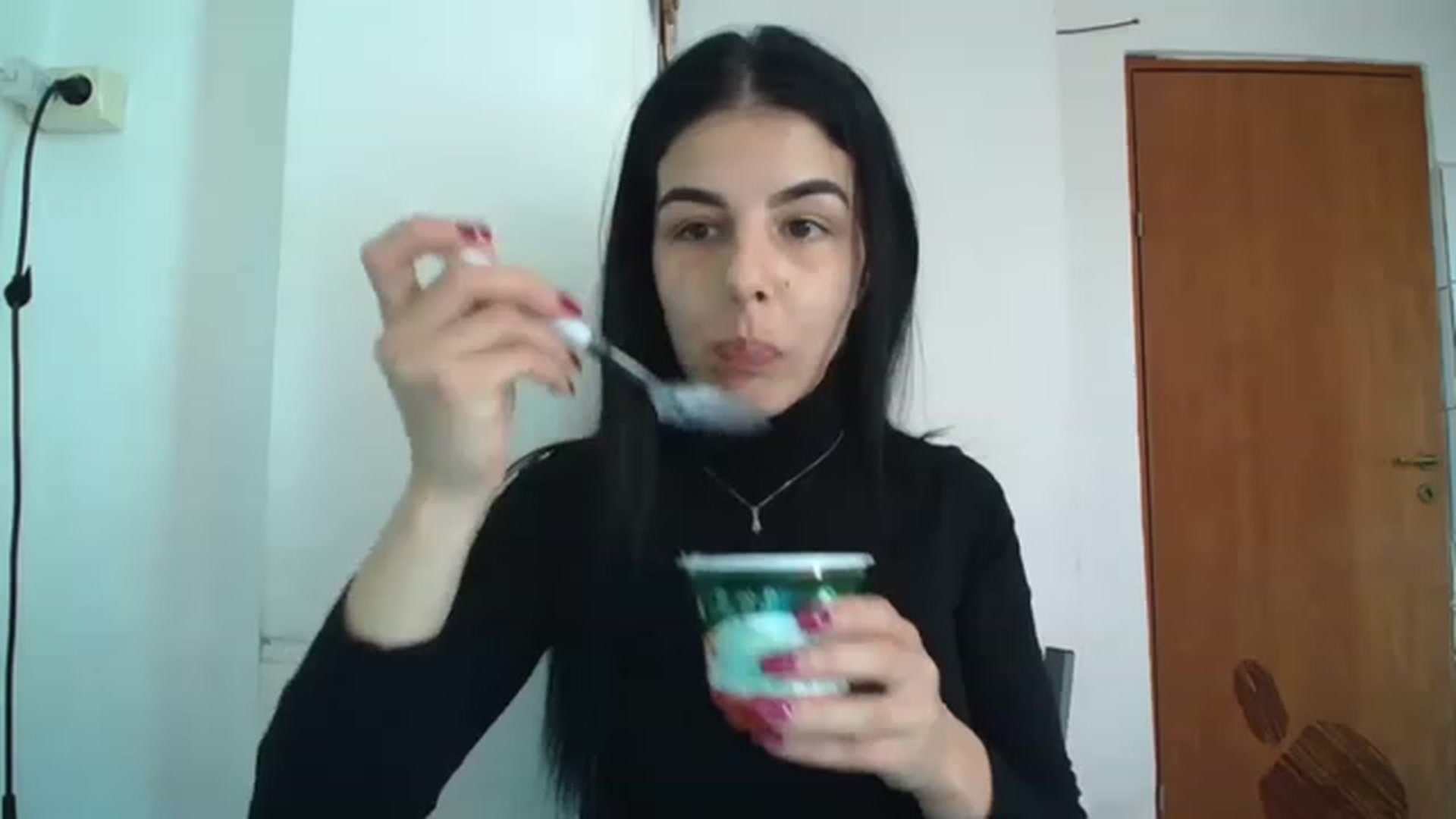 Gallery image thumbnail from AishaKenda's myfreecams stream on, 06/14/2023, 11:19 image 4 of 20