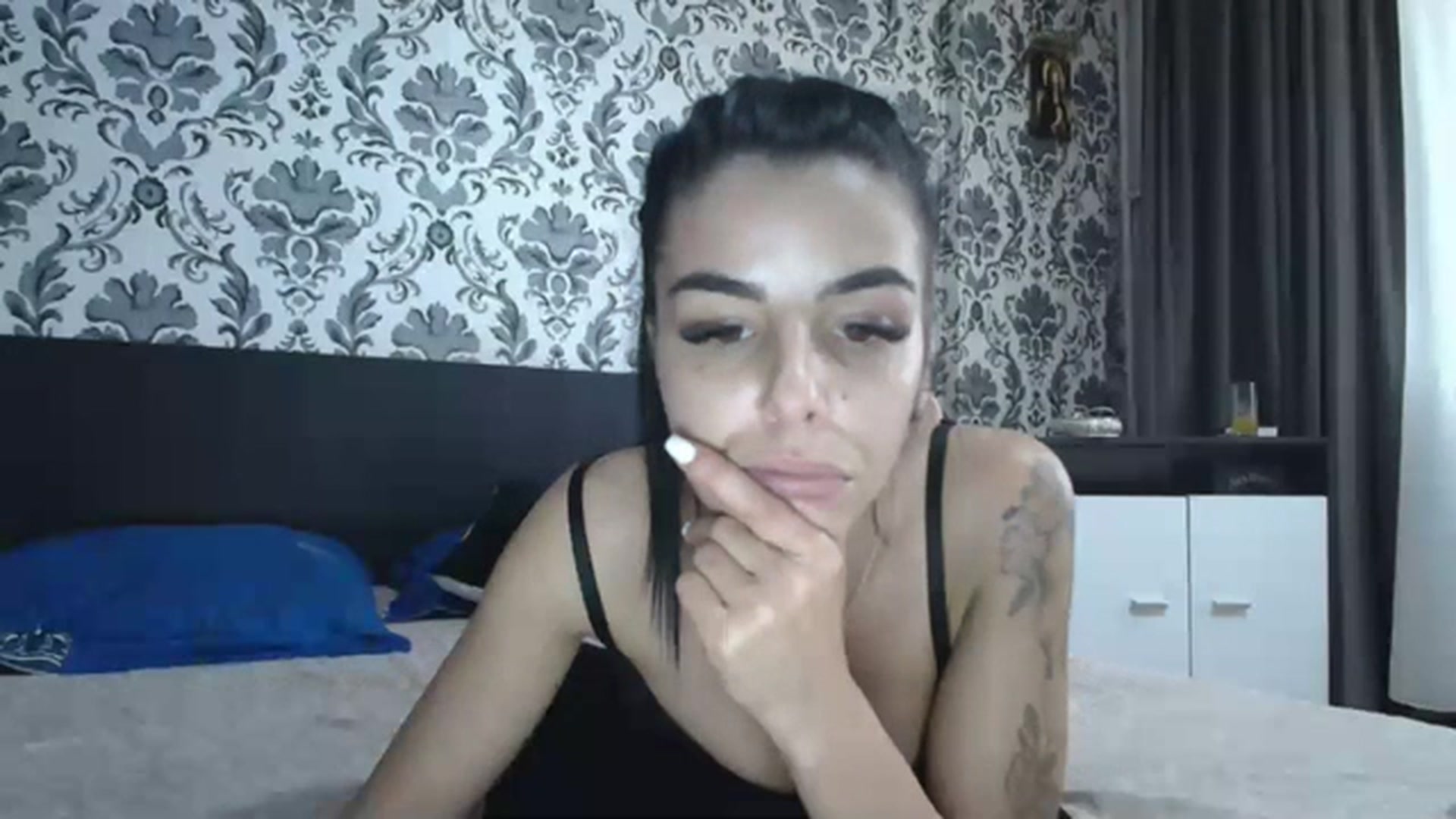 Gallery image thumbnail from AishaKenda's myfreecams stream on, 07/20/2023, 13:53 image 13 of 20