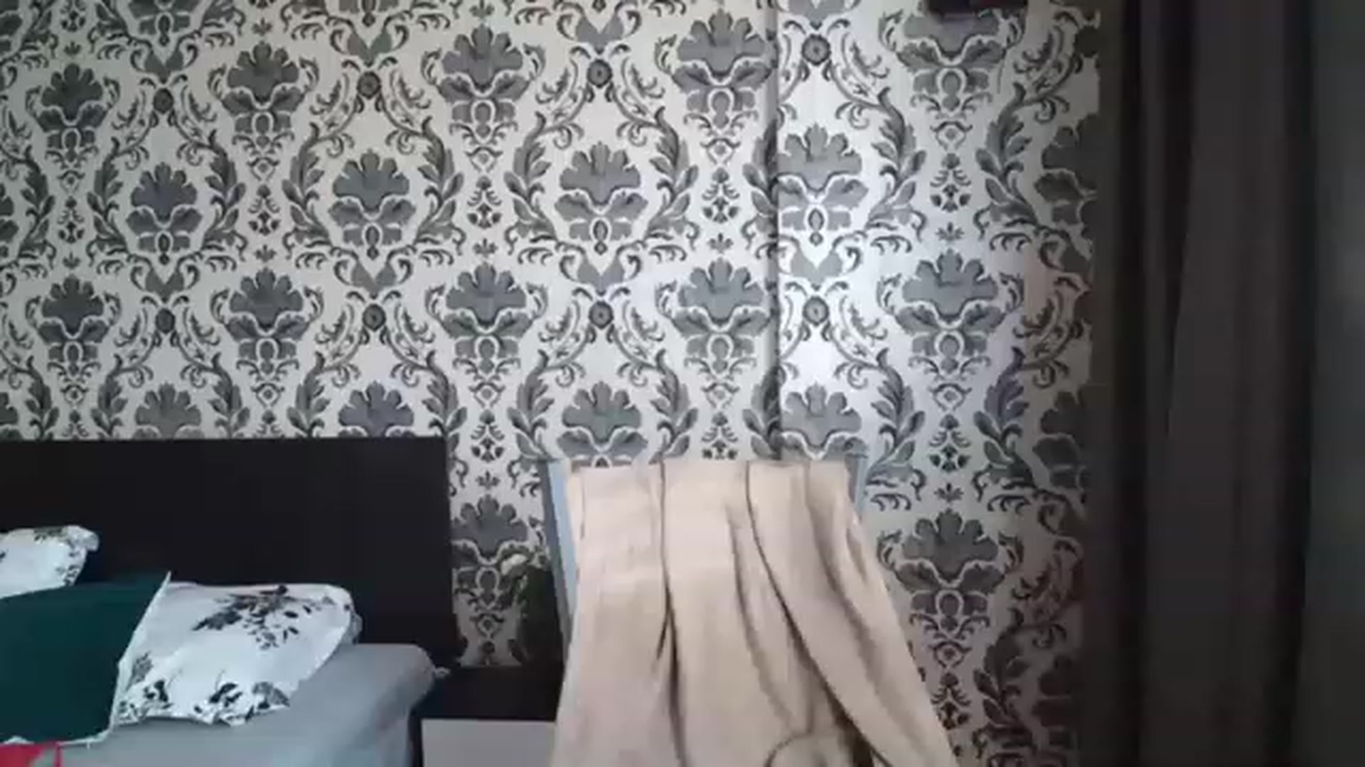 Gallery image thumbnail from AishaKenda's myfreecams stream on, 08/17/2023, 13:03 image 19 of 20