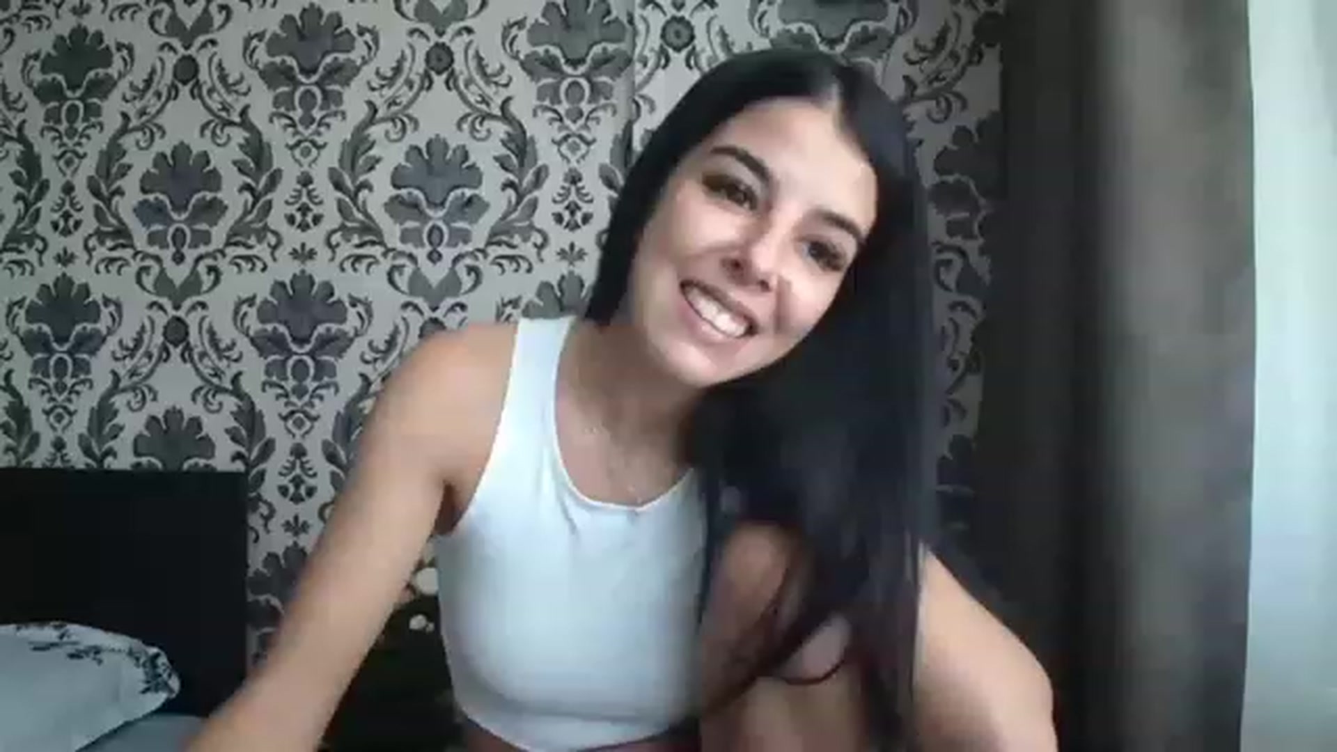Gallery image thumbnail from AishaKenda's myfreecams stream on, 08/21/2023, 12:36 image 18 of 20