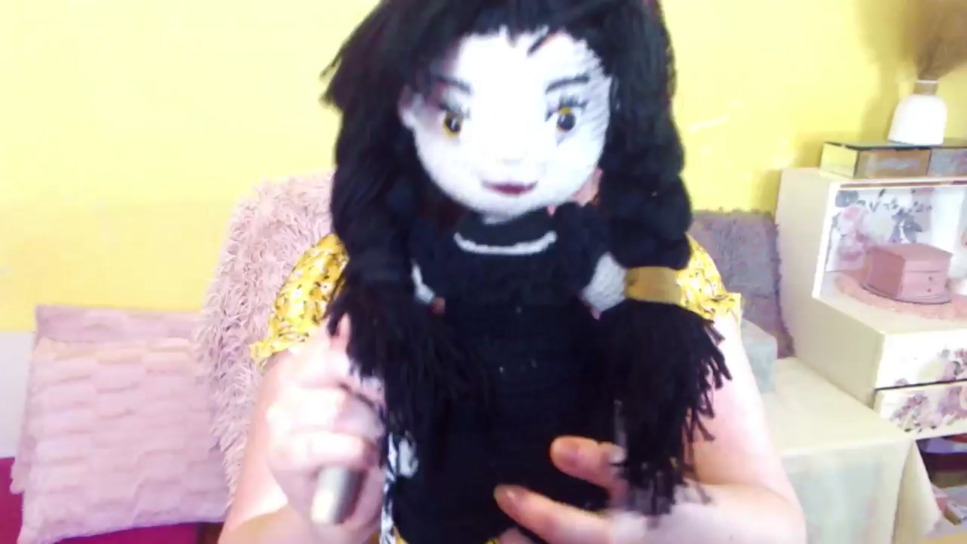Gallery image thumbnail from AishaLee's myfreecams stream on, 04/06/2024, 18:42 image 7 of 20