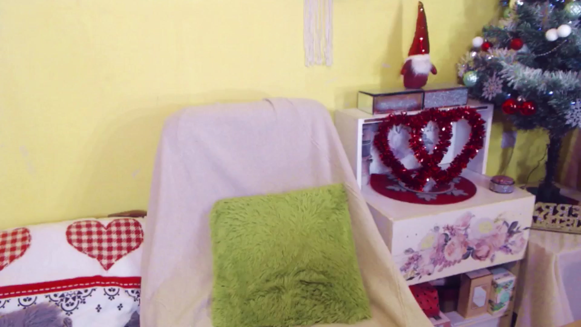 Gallery image thumbnail from AishaLee's myfreecams stream on, 12/20/2024, 15:54 image 19 of 20