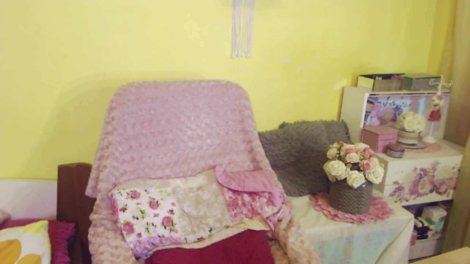 Gallery image thumbnail from AishaLee's myfreecams stream on, 04/20/2025, 19:26 image 17 of 20